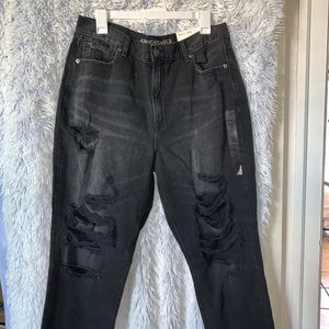 American Eagle High Rise Mom Jeans